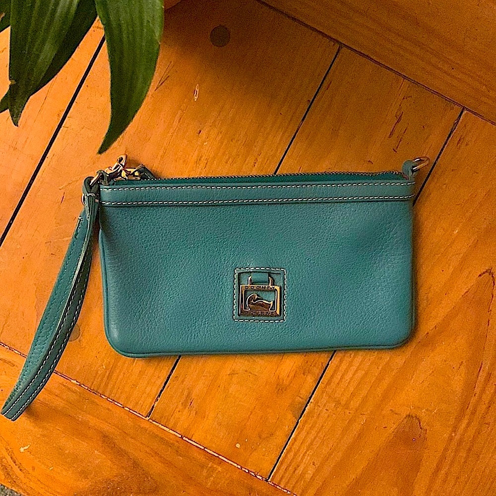 Dooney & Bourke wristlet